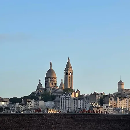 4 Bed Rooms, Top Floor, Stunning Sacre-Coeur View 아파트 파리