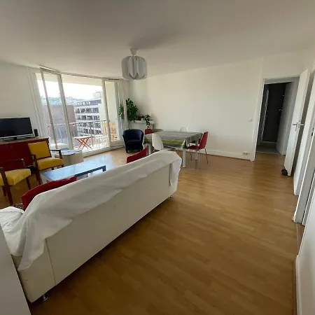 4 Bed Rooms, Top Floor, Stunning Sacre-Coeur View *