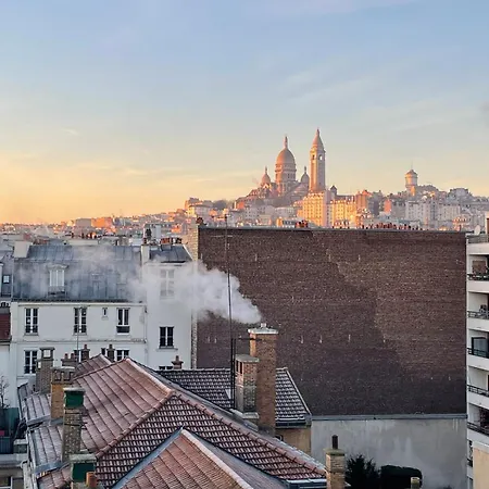 아파트 4 Bed Rooms, Top Floor, Stunning Sacre-Coeur View