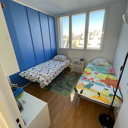 4 Bed Rooms, Top Floor, Stunning Sacre-Coeur View *